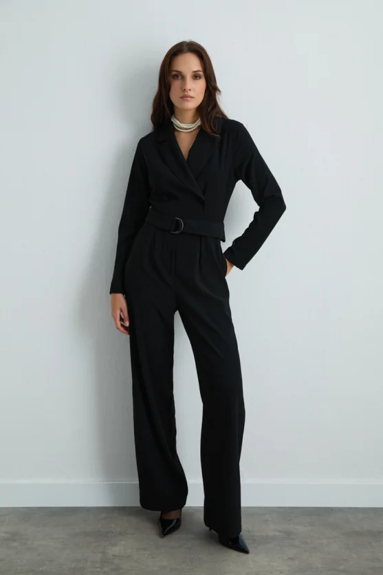 Blazer Collar Crepe Jumpsuit Black - Gusto