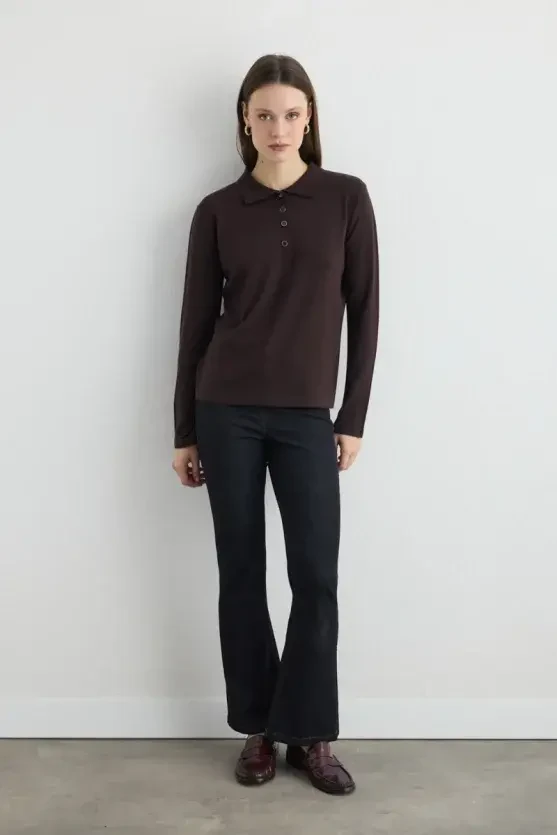 Buttoned Polo Neck Knit Blouse - Brown - 2