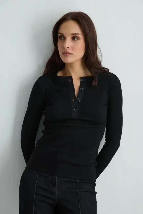 Buttoned Round-Neck Cotton Ribbed Blouse - Black - 2