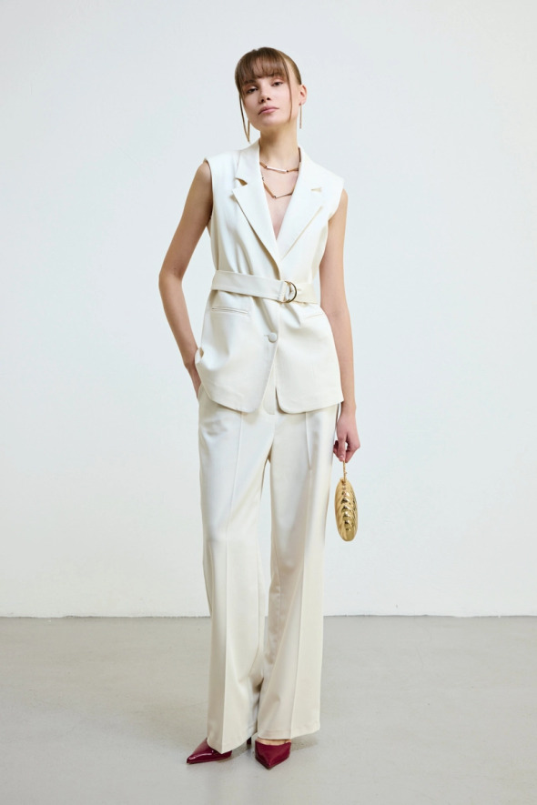 Buttoned Tapered Pants - Ecru - Gusto