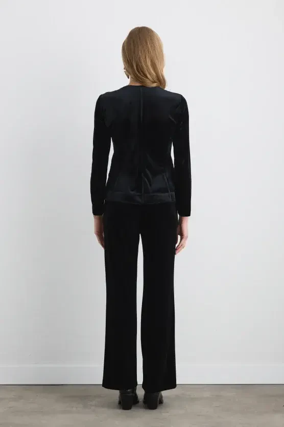 Buttoned Velvet Jacket - Black - Gusto