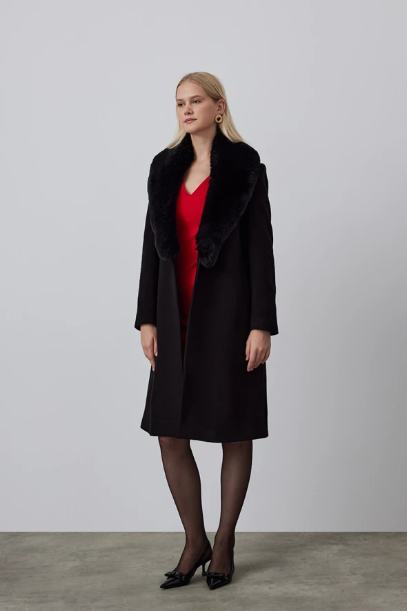 Cashmere Coat with Fur Collar - Black - 3