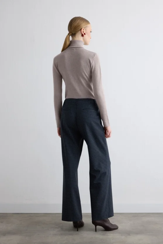 Checked Straight Leg Pants Navy - Gusto