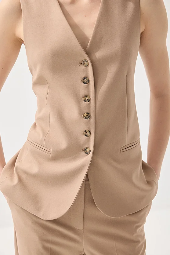 Classic Buttoned Vest - Beige - Gusto