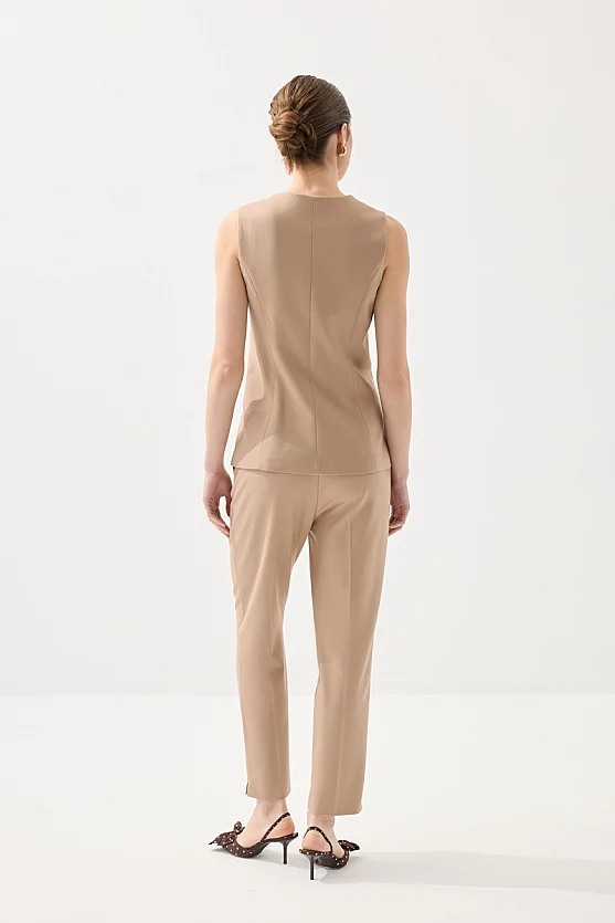 Classic Buttoned Vest - Beige - Gusto