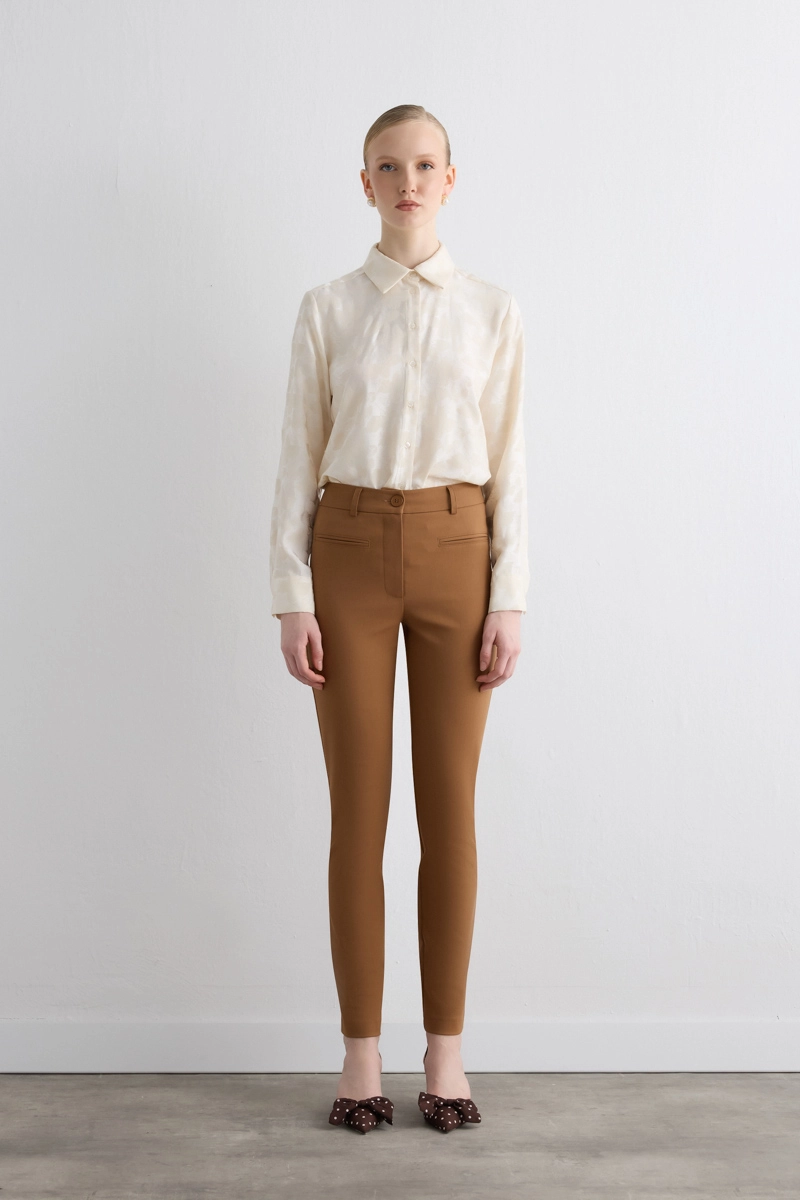 Classic Magic Pants Camel