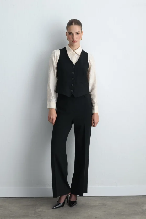 Classic Vest Black - Gusto