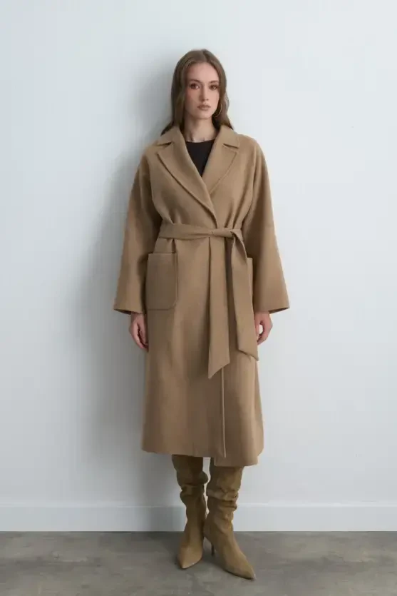 Classic Wool Coat - Camel - Gusto