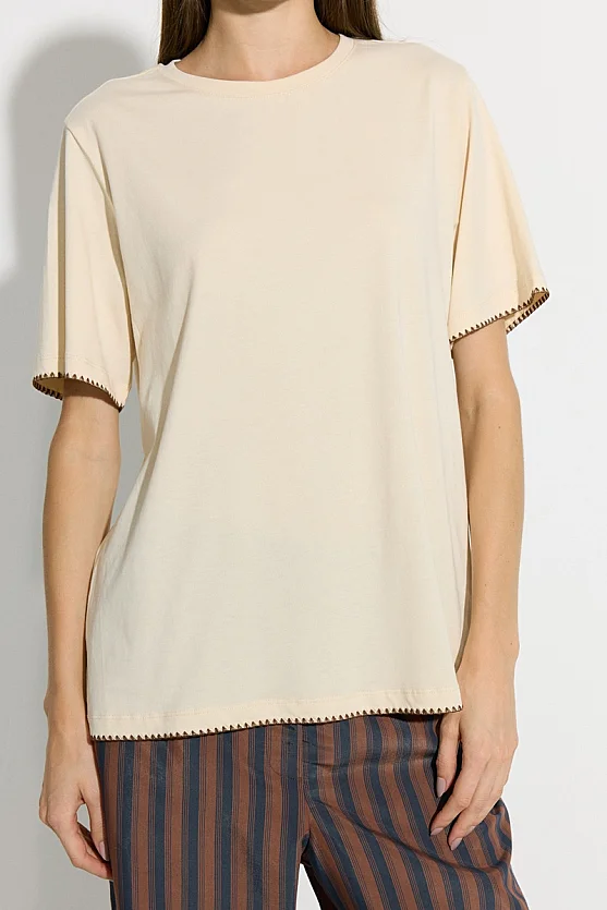 Contrast Embroidery Detail Cotton T-Shirt - Beige - Gusto