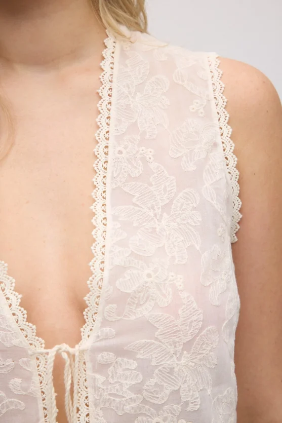 Cotton Lace Broderie Vest - Ecru - Gusto