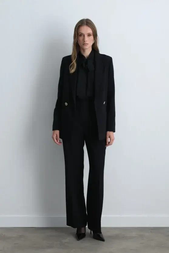 Crepe Blazer Jacket - Black - Gusto