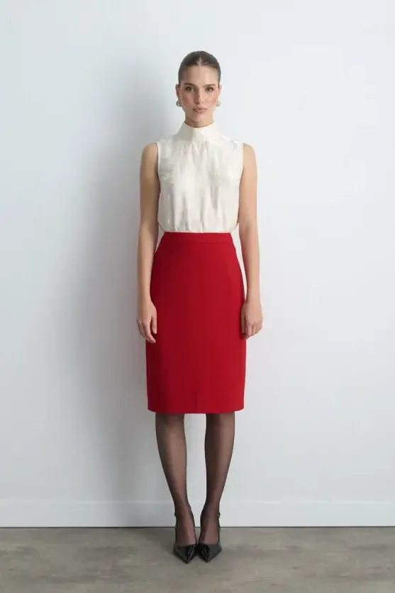 Crepe Pencil Skirt - Red - 4