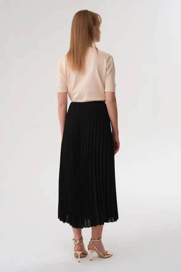 Crepe Pleated Skirt - Black - 6