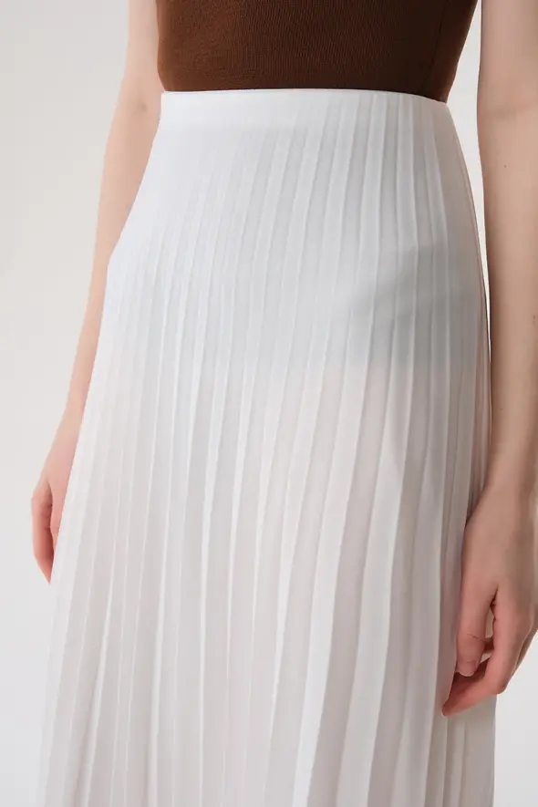 Crepe Pleated Skirt - White - 5