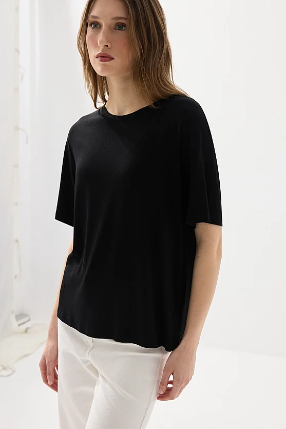 Crew Neck Relaxed Fit Bamboo T-Shirt - Black - Gusto