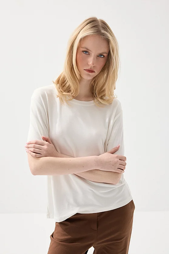 Crew Neck Relaxed Fit Bamboo T-Shirt - White - Gusto