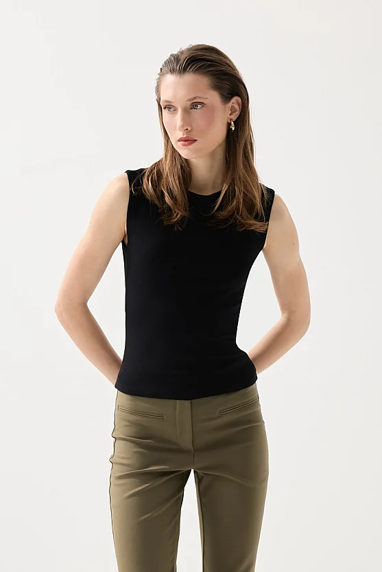 Crew Neck Sleeveless Tank Top - Black - 4