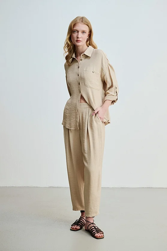 Crinkle-Effect High-Waisted Trousers - Beige - Gusto