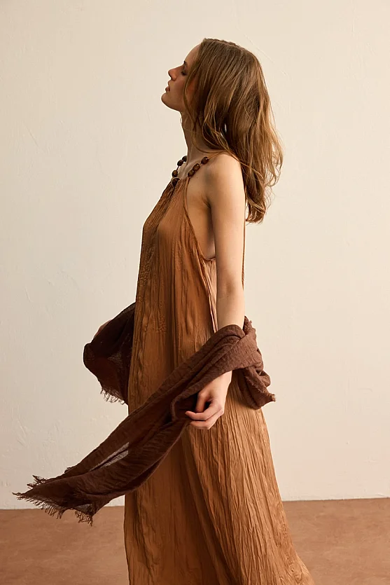 Crinkle Maxi Dress - Brown - Gusto