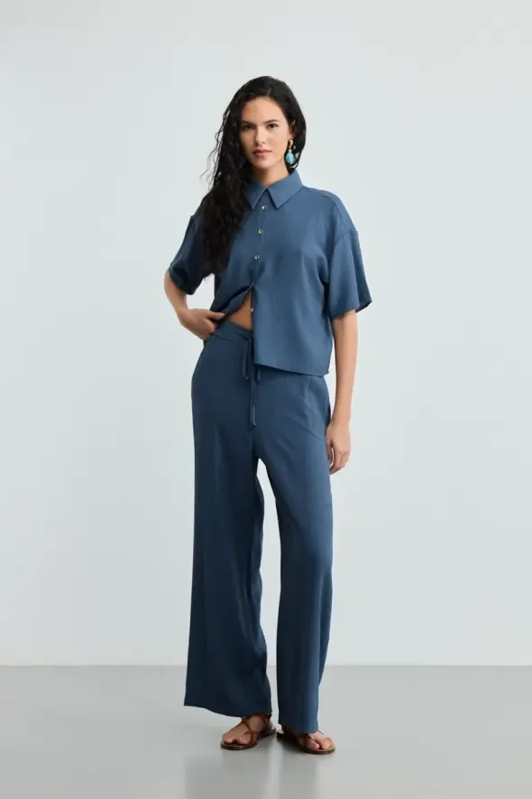 Crinkle Wide-Legged Pants - Navy Blue - 3