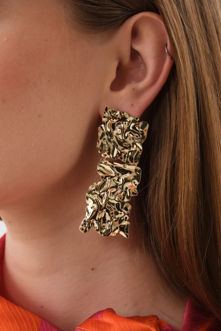 Dangling Design Earrings - Gold Gold