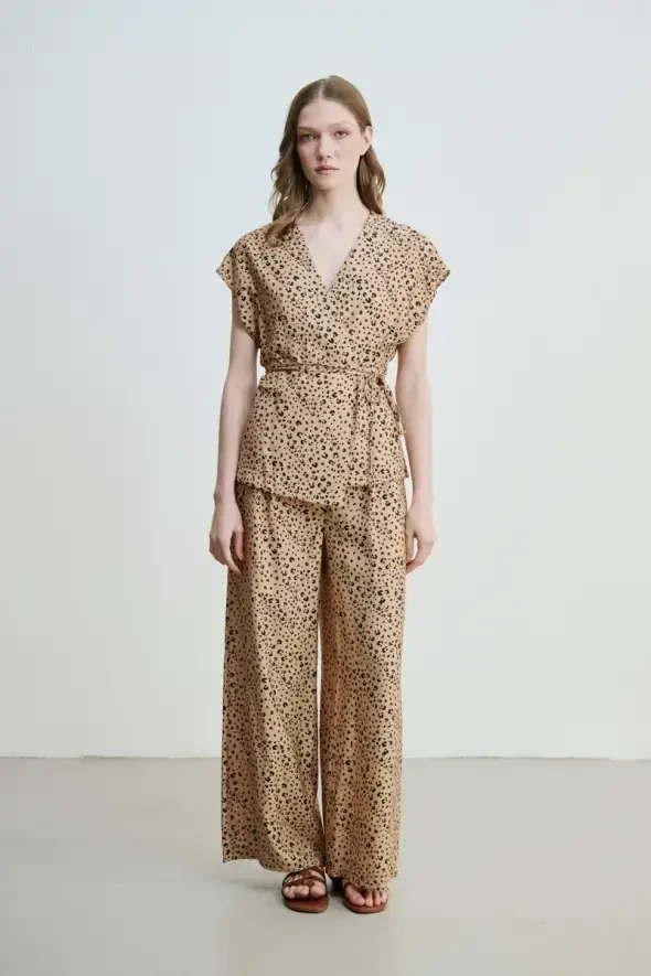 Drawstring Waist Belted Wrap-Around Leopard Blouse - Camel - 4