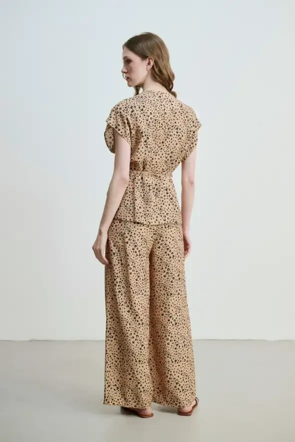 Drawstring Waist Belted Wrap-Around Leopard Blouse - Camel - 5