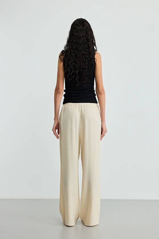 Elastic Waist Crinkle Trousers - Ecru - Gusto