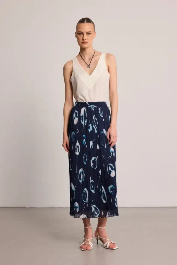 Elastic Waist Long Pleated Skirt - Navy Blue - 4
