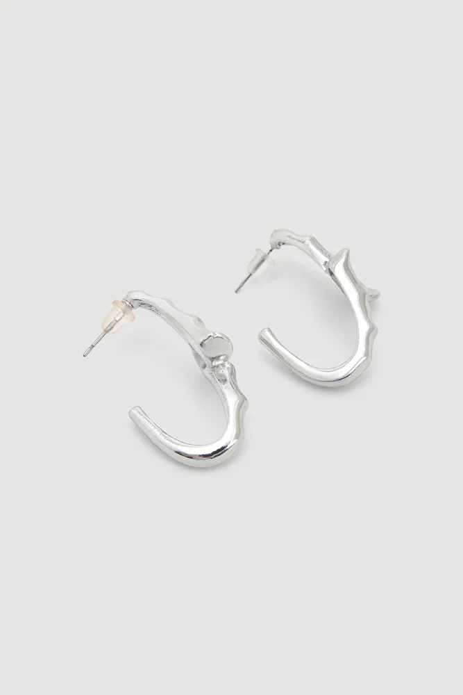 Embossed Detail Earrings Silver Silver