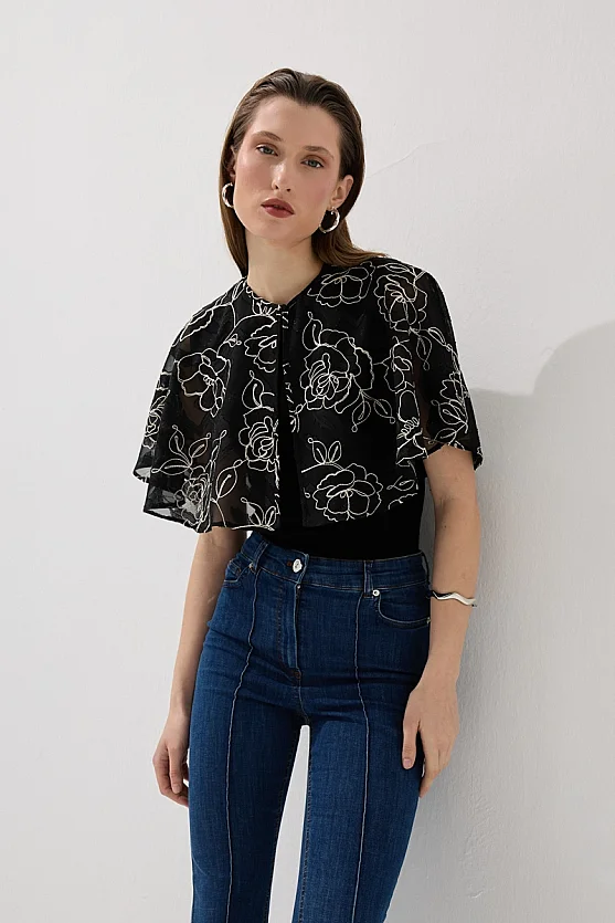 Embroidered Bolero - Black - Gusto