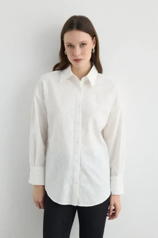 Embroidered Cotton Relaxed Fit Shirt - White - Gusto