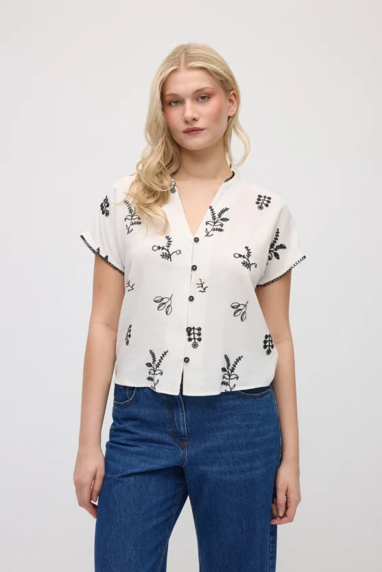 Embroidered Linen Blouse - Ecru - Gusto