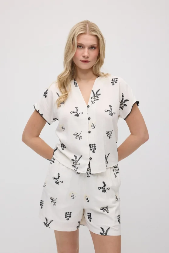 Embroidered Linen Blouse - Ecru - Gusto