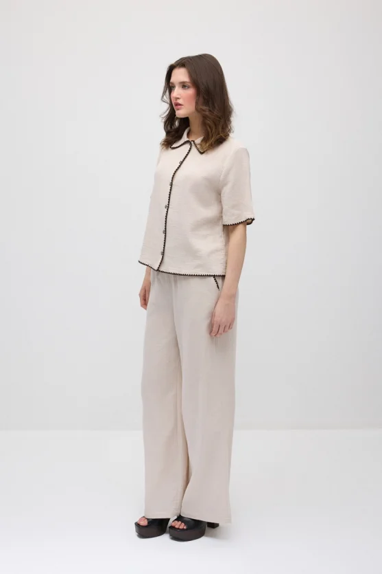 Embroidered Pockets Muslin Trousers - Beige - Gusto