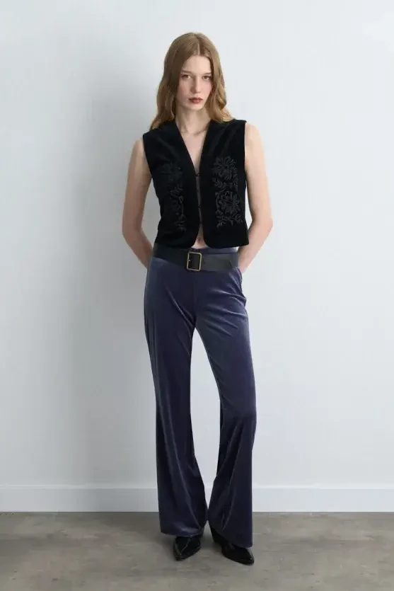 Embroidered Velvet Vest - Black - 4