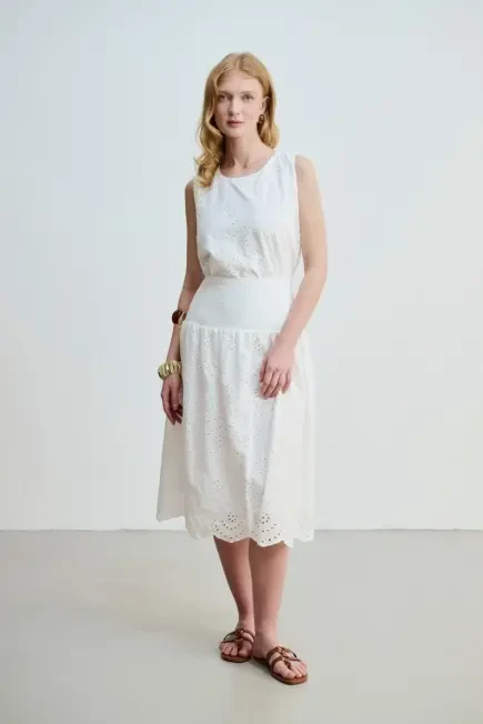 Embroidery Skirt - White White