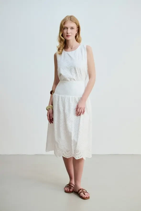 Embroidery Skirt - White - 1