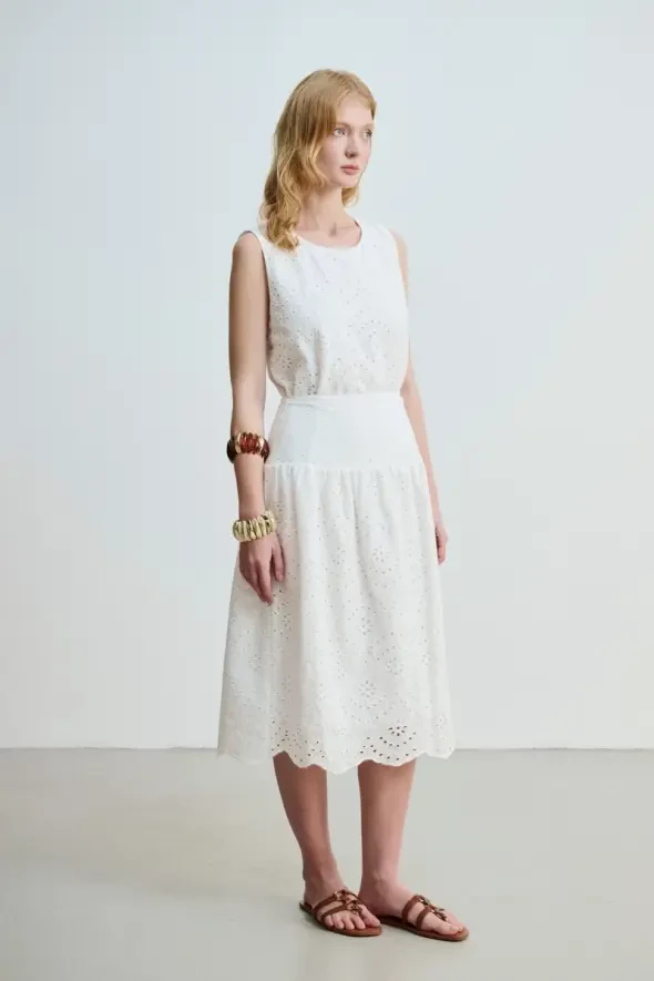 Embroidery Skirt - White - 2