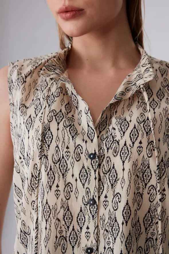 Ethnic Pattern Blouse with Ruffled Collar - Beige - 3