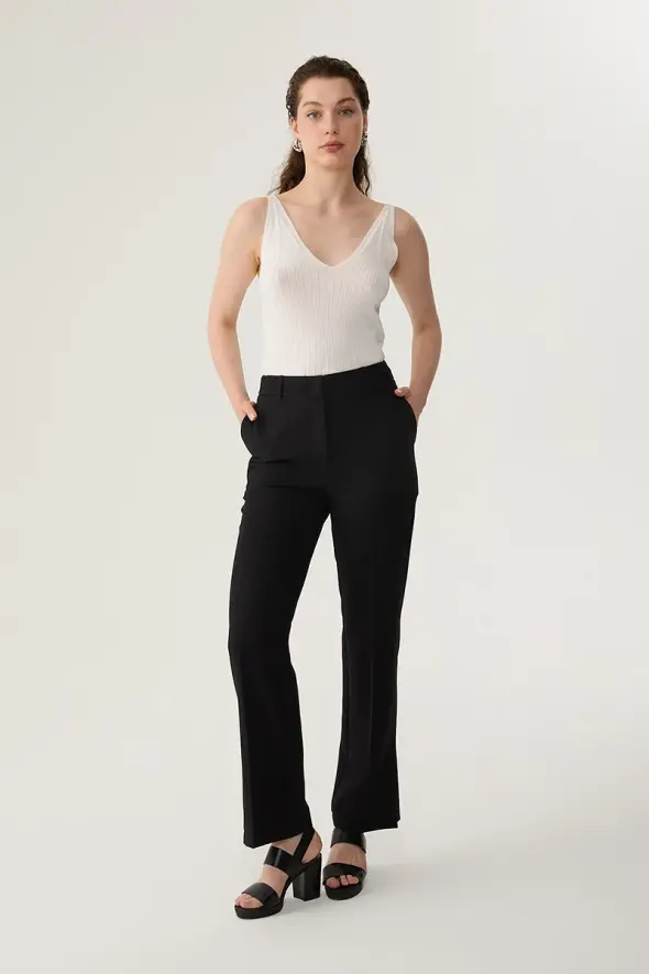 Fabric Pants with Slit - Black - 2