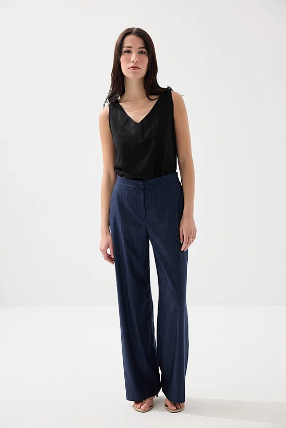 Faint Striped Wide-Leg Fabric Pants - Navy Blue - 4