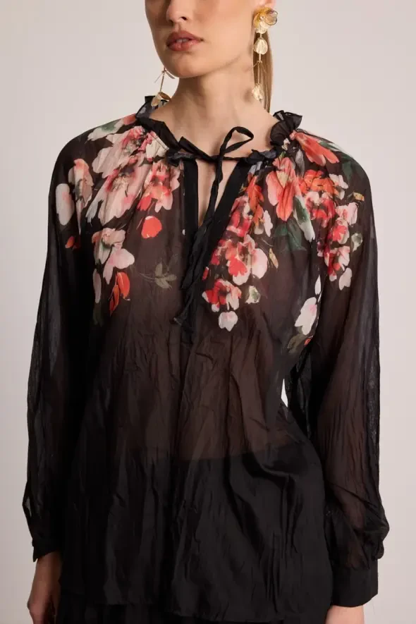 Floral Crinkle Blouse - Black - Gusto