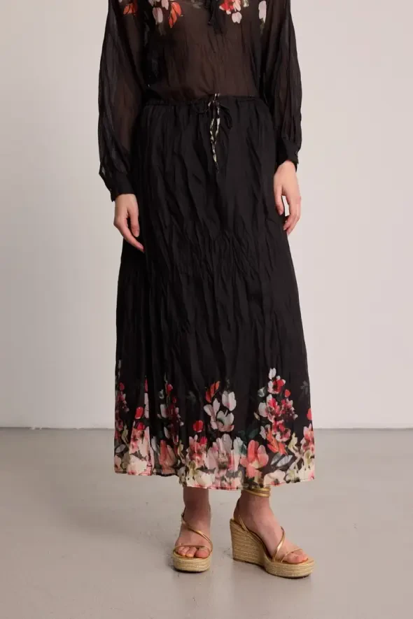 Floral Crinkle Skirt - Black - 2