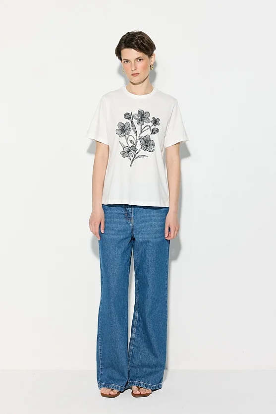 Floral Embroidered Cotton T-Shirt - White - Gusto