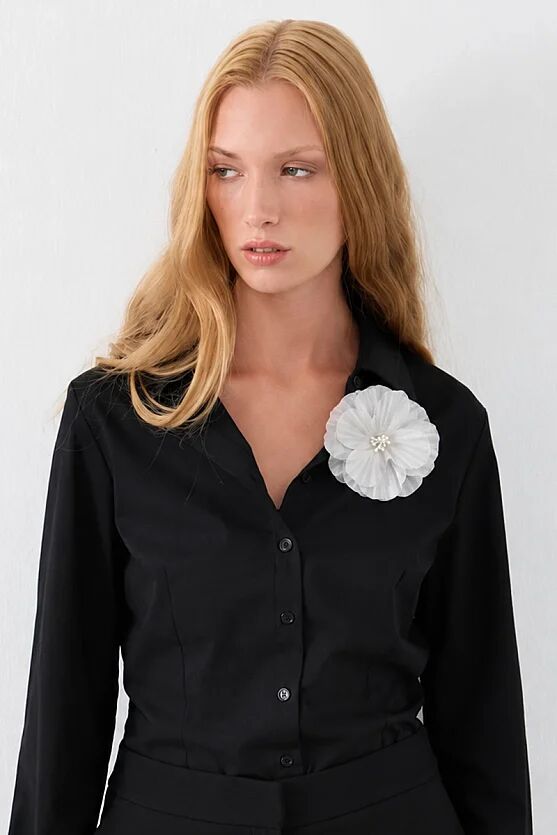 Flower Brooch - Beige - 1