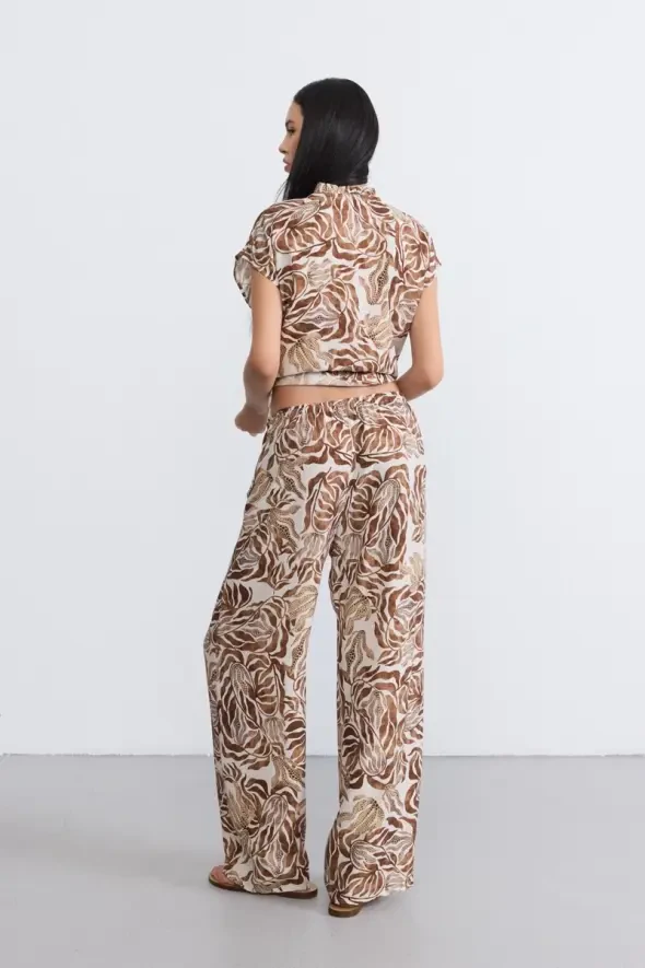 Frilled Collar Viscose Blouse - Brown - 7