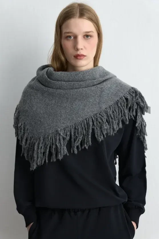 Fringed Triangular Wool Shawl - Gray - 7
