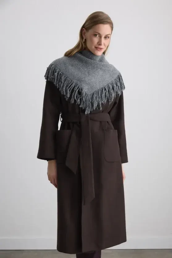 Fringed Triangular Wool Shawl - Gray - Gusto