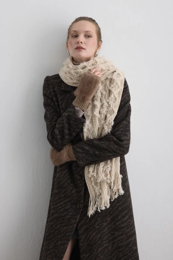 Fur Gloves with Ribbed Detail Mink - 1